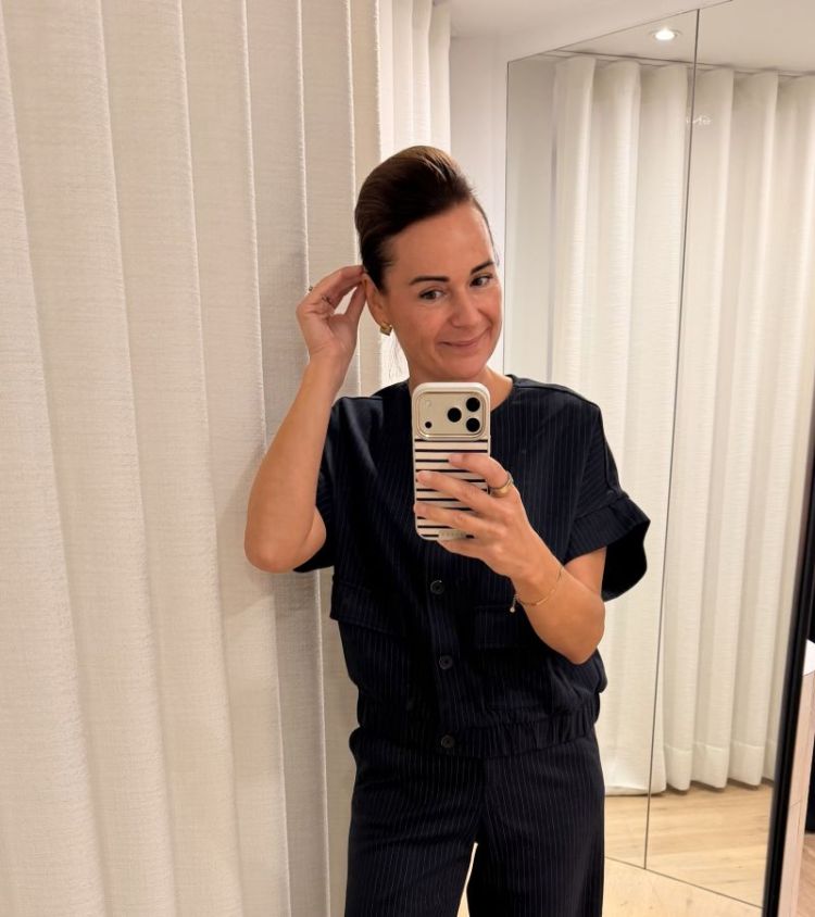ashley-L-13-O dark blue
