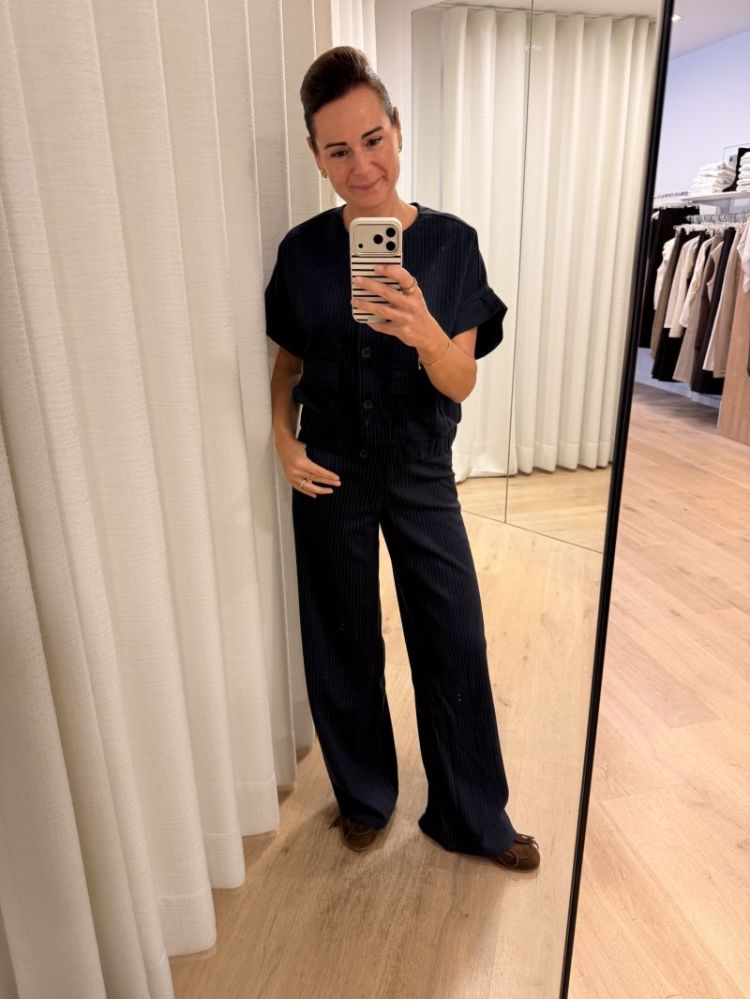 ashley-L-13-O dark blue