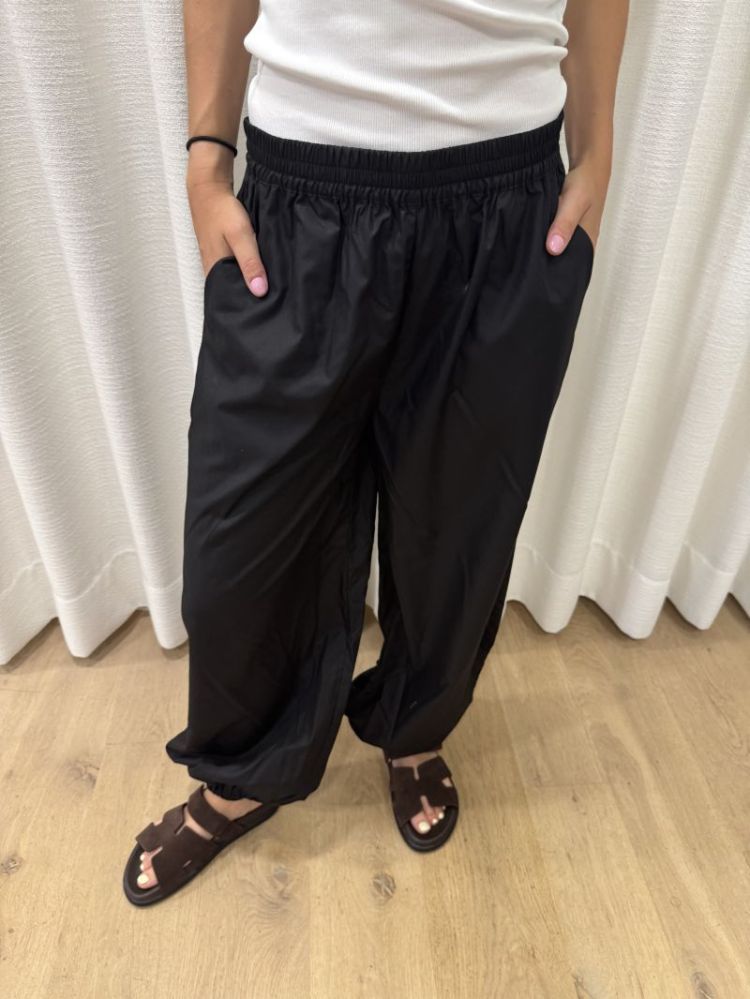Breeze Pants Black